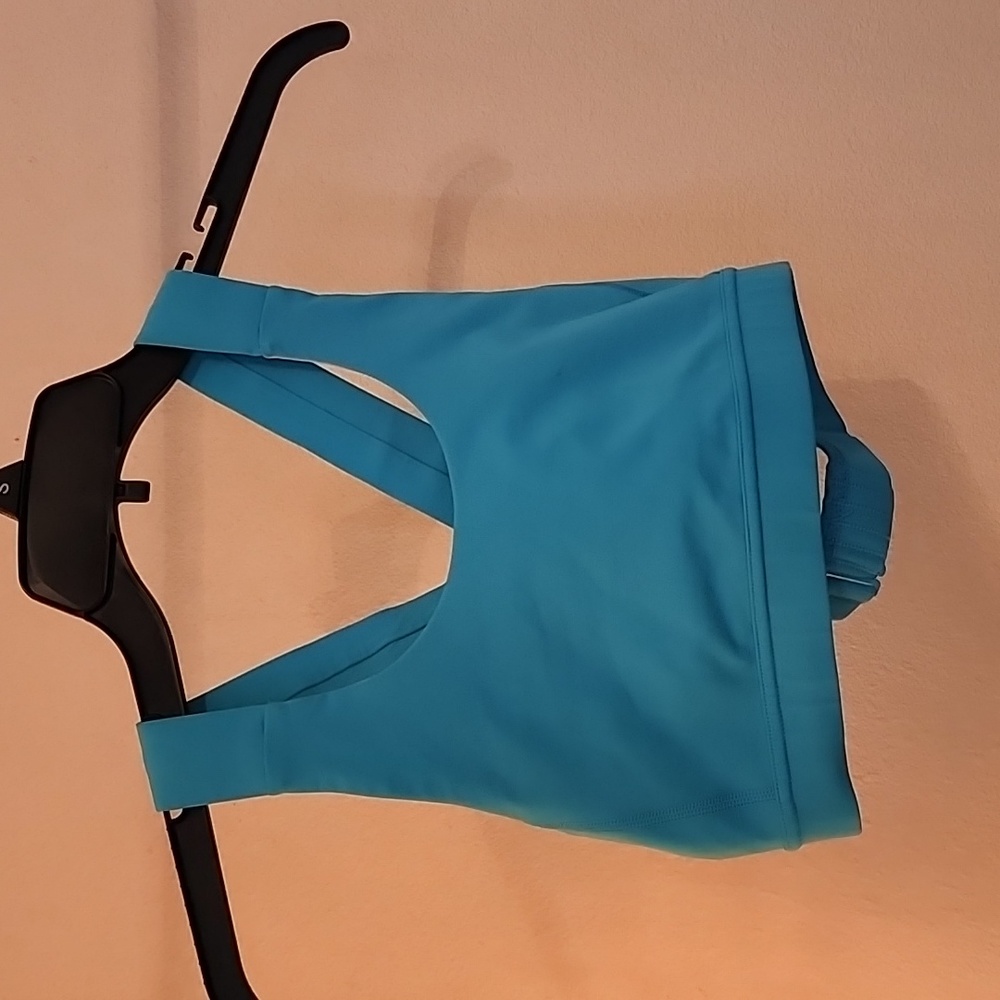 Lululemon adjustable yoga top, medium, turquoise
